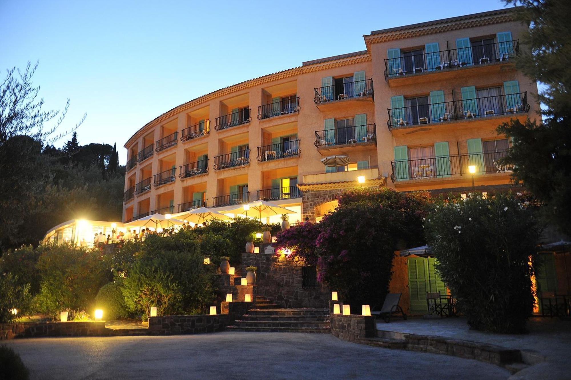 Hotel Du Parc Cavalaire Sur Mer المظهر الخارجي الصورة