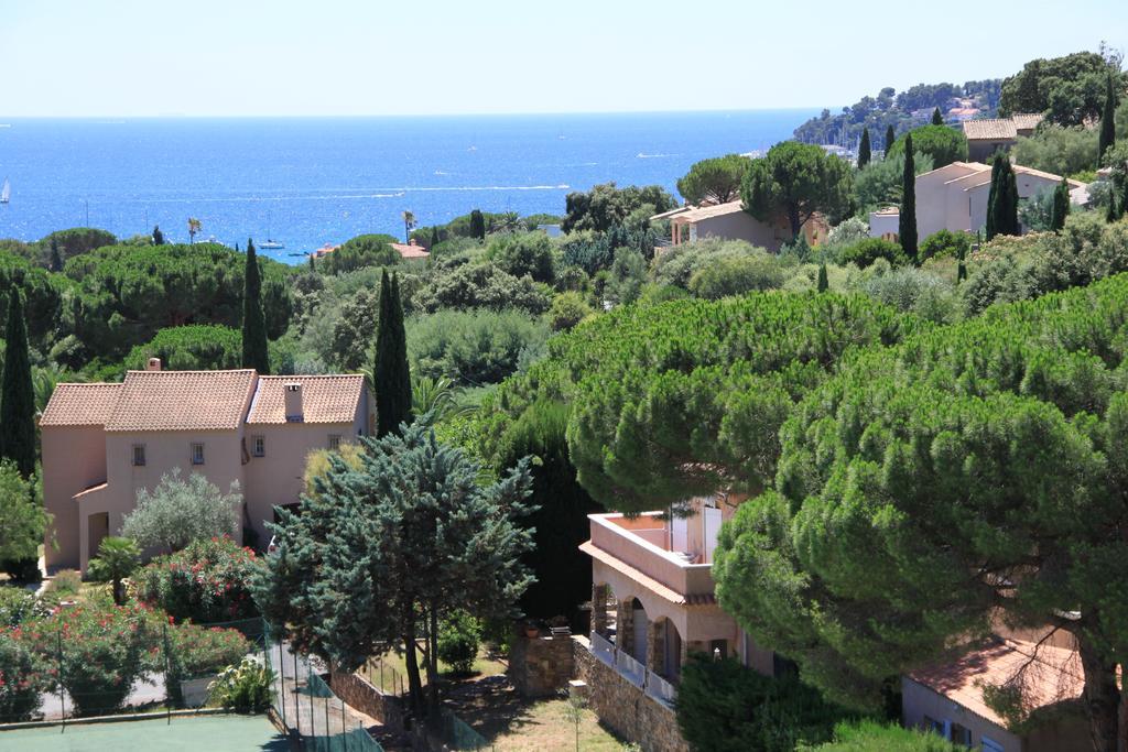 Hotel Du Parc Cavalaire Sur Mer المظهر الخارجي الصورة